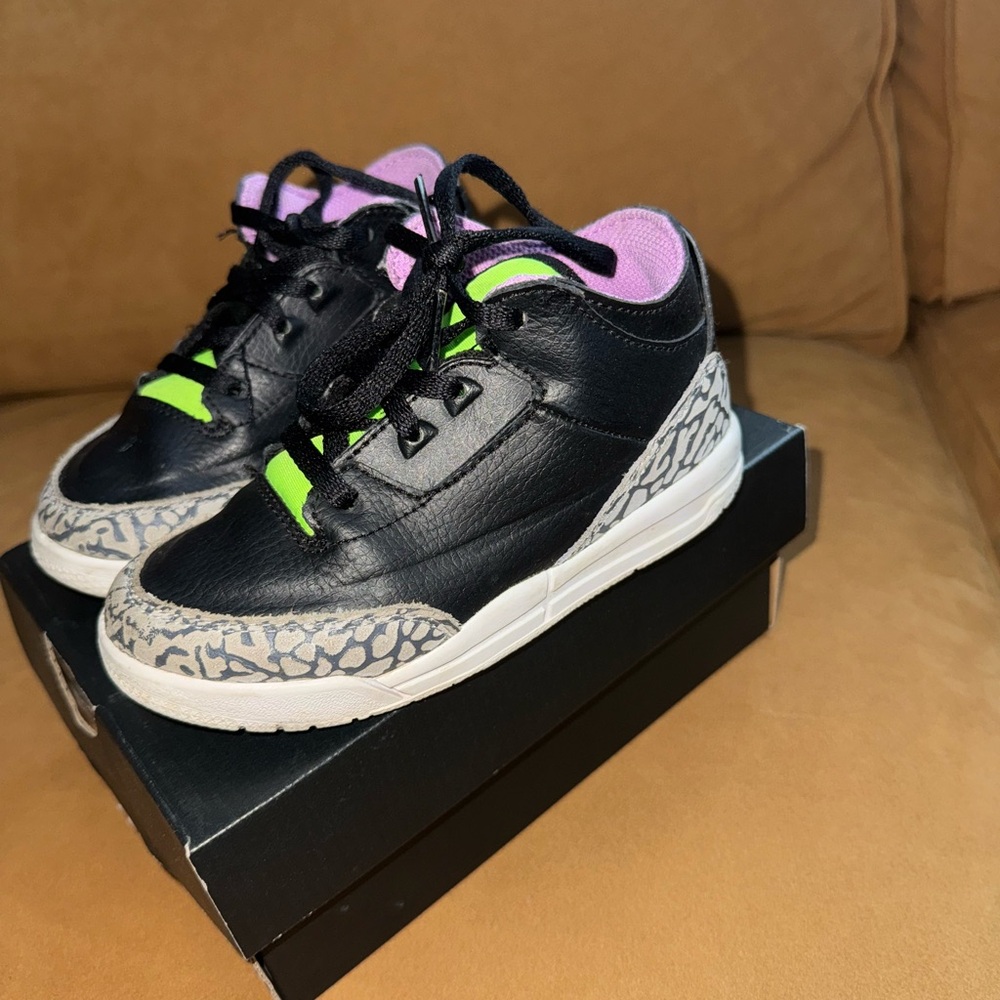 Jordan 3 retro , toddler size 10C